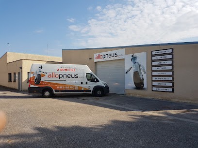 BT PNEUS 54 - CENTRE AGREE ALLOPNEUS - Vente et Montage de pneumatiques / Service rapide, Garage Automobile à Heillecourt