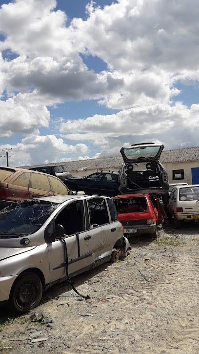 Recup 79 - Casse Auto Depanneur, Garage Automobile à Saint-Romans-lès-Melle