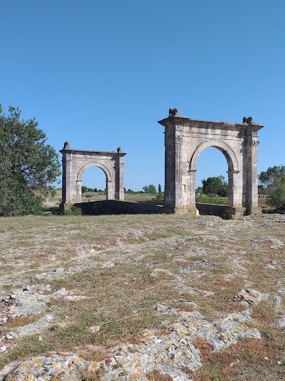 women vtc, Garage Automobile à Miramas