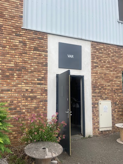 Var Sa, Garage Automobile à Gellainville