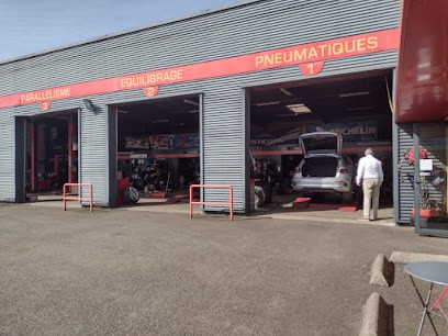 INTER PNEUS, Garage Automobile à Quimper