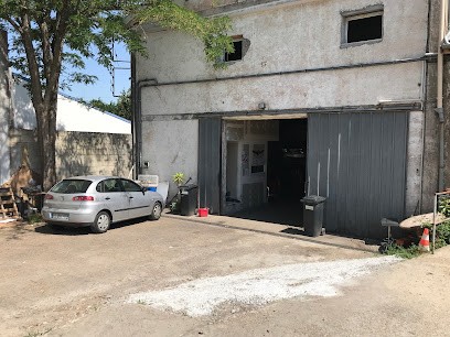 Docks Auto Services, Garage Automobile à Cenon