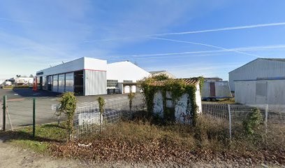 Garage Atlantic V. I RVI, Garage Automobile à Saintes