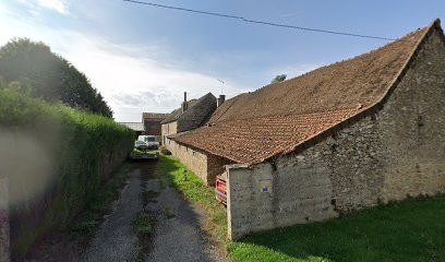 Jezierski Robert, Garage Automobile aux Essarts-lès-Sézanne