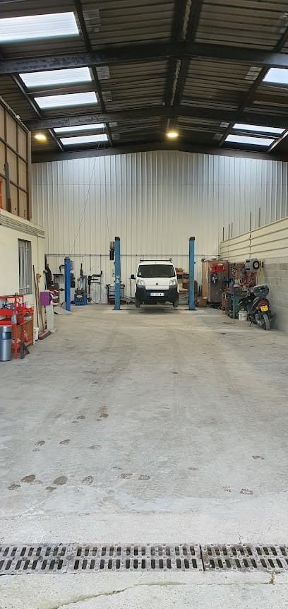 A Corsica Pneus, Garage Automobile à Borgo