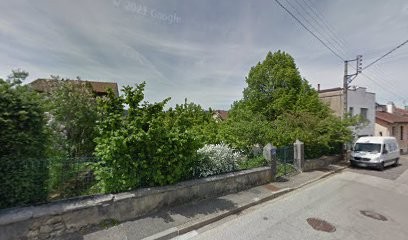 Oyo-Moules, Garage Automobile à Oyonnax