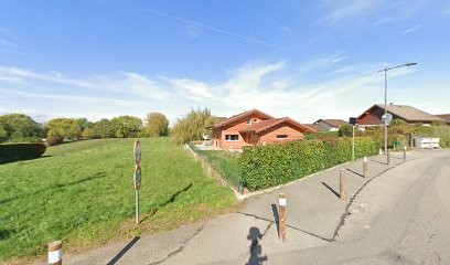 BLS Resort Taxi & Fret, Garage Automobile à Lyaud