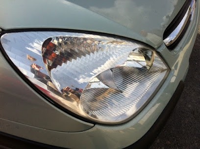 Interparebrise Bourgueil CARROSSERIE DENECHERE PORT-BOULET, Garage Automobile à Chouzé-sur-Loire