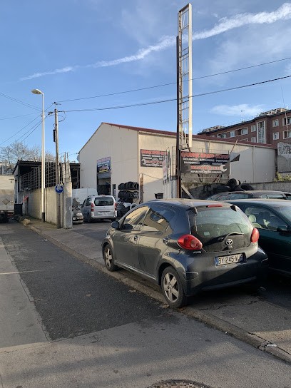 Speed Kevin, Garage Automobile à La Courneuve
