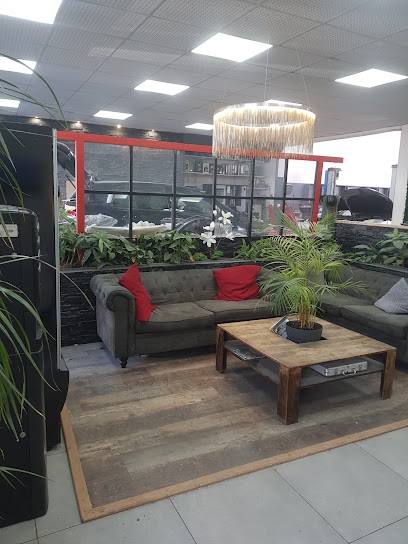 PREMIERE MAIN AUTO, Garage Automobile à Cergy