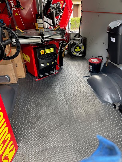 Service Pneumatique Yamna, Garage Automobile à Châlette-sur-Loing