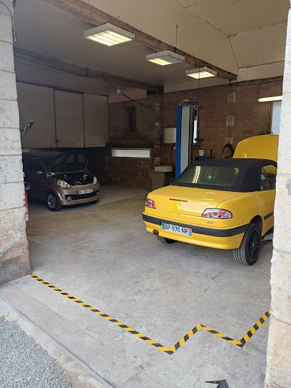 GARAGE DE DOUVILLE, Garage Automobile à Douville