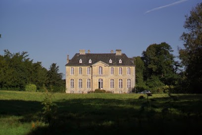 Monts Pneus, Garage Automobile à Monts-en-Bessin