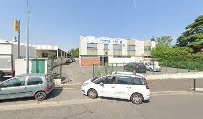 Etablissements Hugotte Sa, Garage Automobile à Villecresnes
