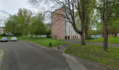 Dorothee Thierry, Garage Automobile à Compiègne