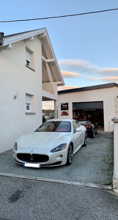 AFM Motors, Garage Automobile à Lauw