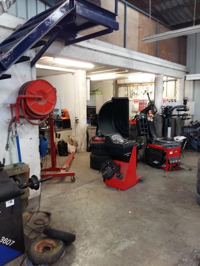 Auto Confort - Motrio, Garage Automobile à Confort-Meilars