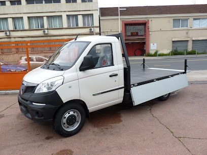 POINT SERVICE ET VENTE CAMION PIAGGIO PORTER NP6, Garage Automobile à Bobigny