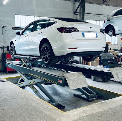 Trezy, Garage Automobile à Chabeuil