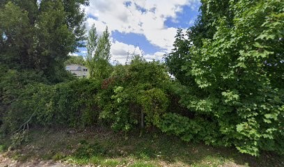 Serta France, Garage Automobile au Malesherbois