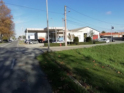 Sava, Garage Automobile à Saverdun