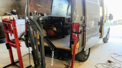 Boatyfoul /Mécanique Bateaux / Entretien Et Pose D'équipement élèctronique, Garage Automobile à Cuxac-d'Aude