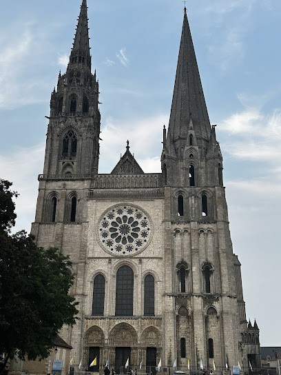 DSPlus-VTC, Garage Automobile à Chartres