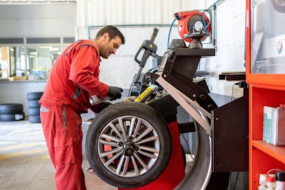 Relais de Lacanau Agent Peugeot et Citroën à Lacanau, Garage Automobile à Lacanau