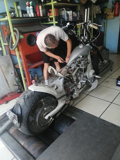 Casubolo Etienne, Garage Automobile à Six-Fours-les-Plages