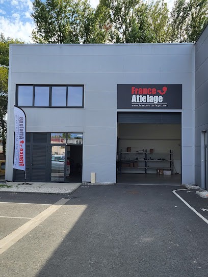 France Attelage Centre de pose BORDEAUX BÈGLES, Garage Automobile à Bègles