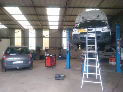 Garage c.asstilla, Garage Automobile à Domérat