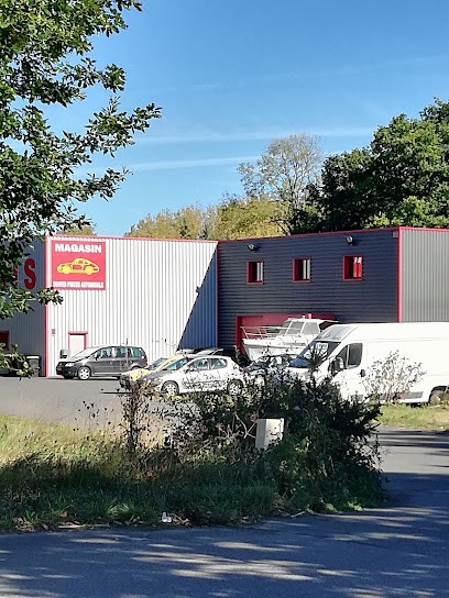 A.I.S. ( Automobile Industrie Service), Garage Automobile à Lanvollon