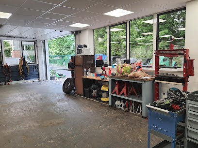 Salooncar, Garage Automobile à Saint-Thibault-des-Vignes