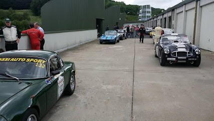 Black Flag Engineering, Garage Automobile à La Bourboule