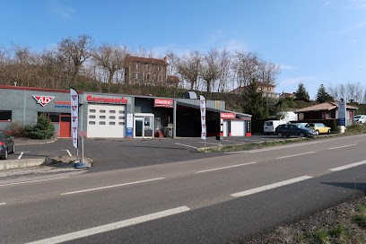 Raymond Montagne, Garage Automobile à Coubon
