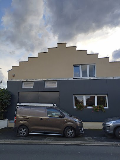 W R C, Garage Automobile à Thumeries