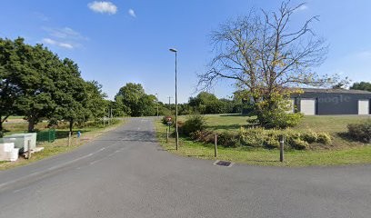 Marty Motorcycles, Garage Automobile à Hénon