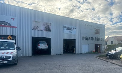 Rando Pneus, Garage Automobile à Montévrain