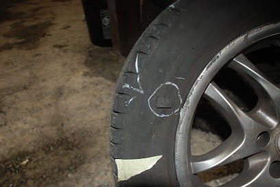 Rep Pneu 33: réparation jante alu et tous pneus, Garage Automobile à Coutras