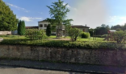 Garage Reynier, Garage Automobile aux Salles-Lavauguyon