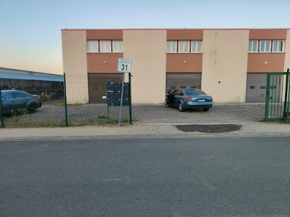 Garage 3nts, Garage Automobile à Guillerval