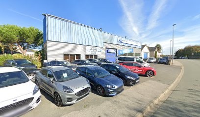 Garage Madiot ( Agent Ford), Garage Automobile à Segré-en-Anjou Bleu