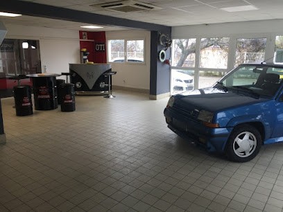 Auto Moto Sport Retro Racing (AMSRR), Garage Automobile à Bidon