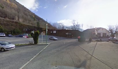 GARAGE ROGER RIVIERE, Garage Automobile à Corps