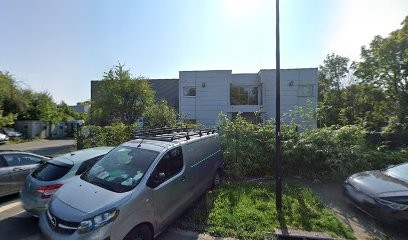 First Stop, Garage Automobile à Buc