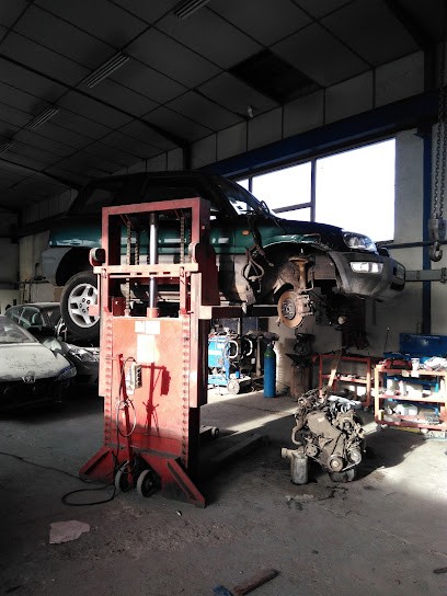 Garage Caballero, Garage Automobile à Gond-Pontouvre