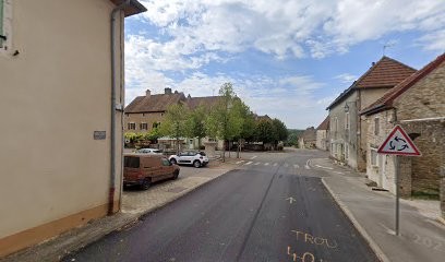 SJAUTOPNEU, Garage Automobile à Gendrey