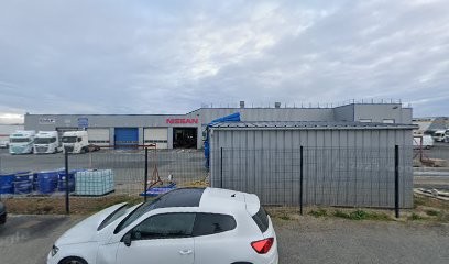 NISSAN TRUCKS PENTHIEVRE TRUCK - POMMERET, Garage Automobile à Pommeret