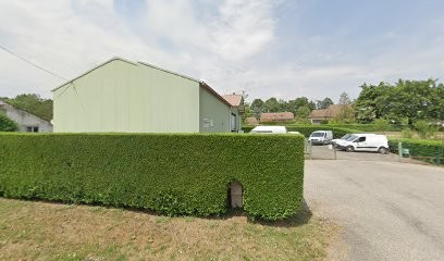 D M A, Garage Automobile à Branges