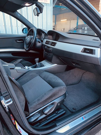 Trainyvan, Garage Automobile à Mions